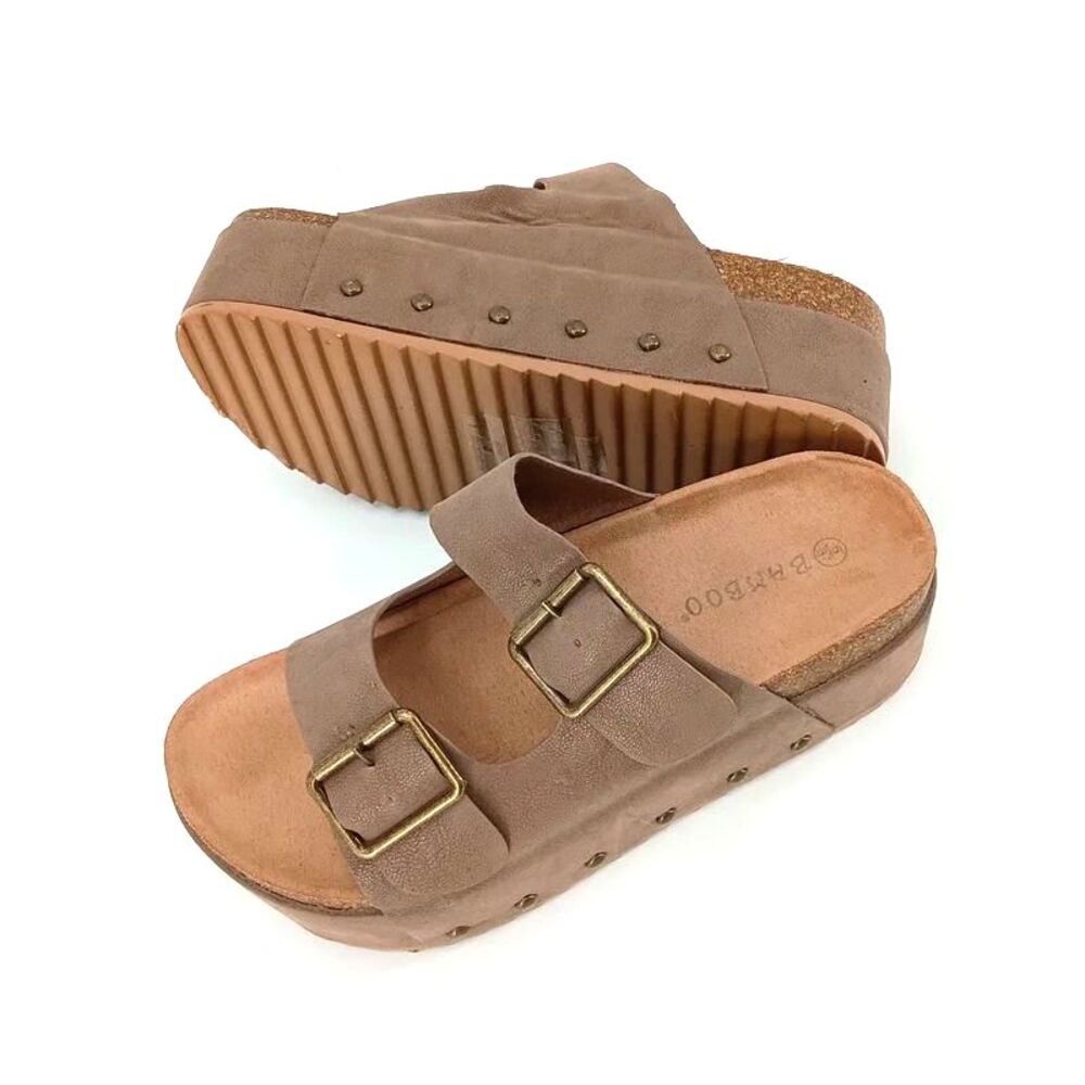 Bamboo Platform Suede style slip on Sandals brown size 6 70s retro boho